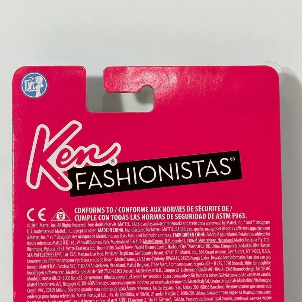 NEW 2011 Ken Fashionistas Casual Wear Clothes Outfit / Barbie
